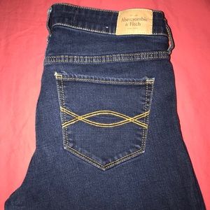 Abercrombie Skinny Jeans Size 6R (W28, L31)